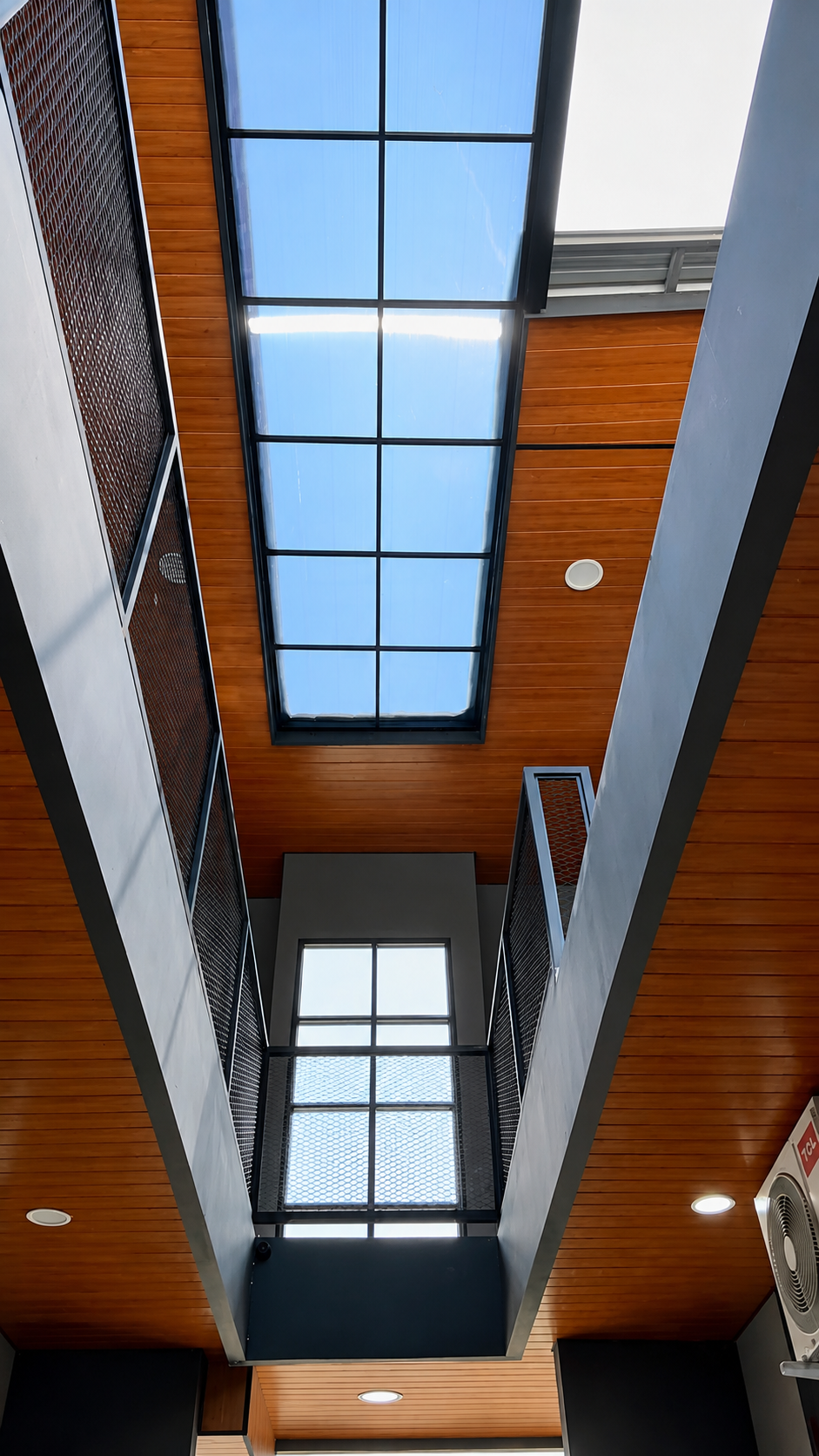 Kost Nourite Interior